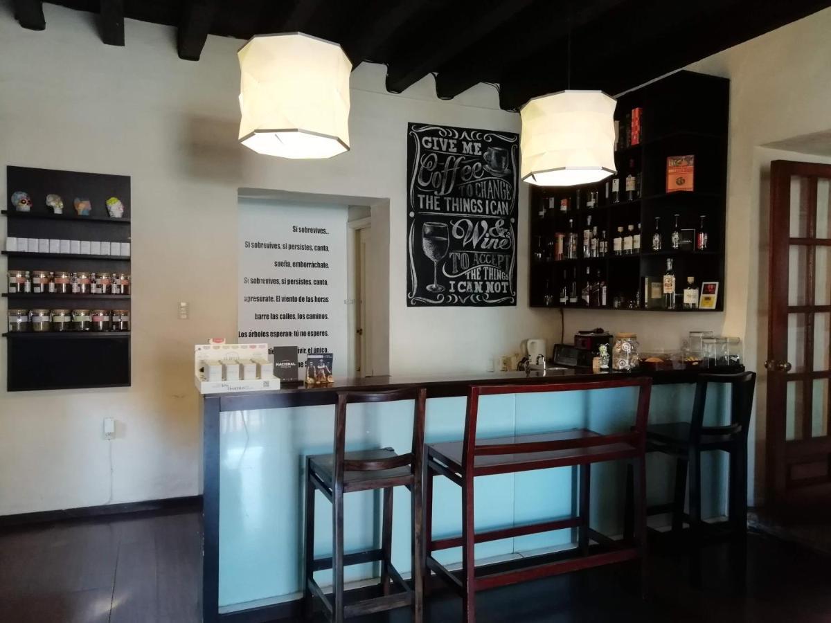 Portico Hotel & Galeria موروليا المظهر الخارجي الصورة