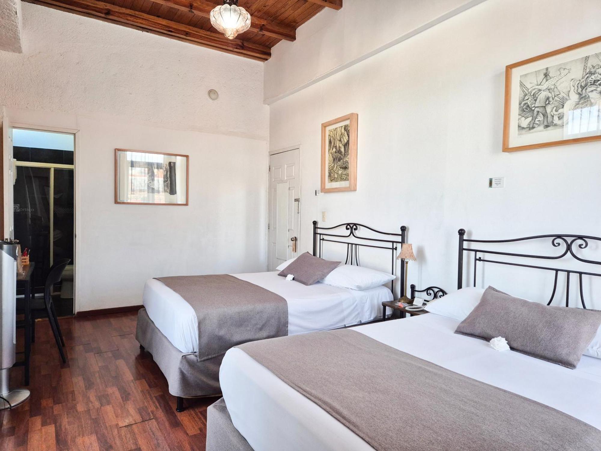 Portico Hotel & Galeria موروليا المظهر الخارجي الصورة