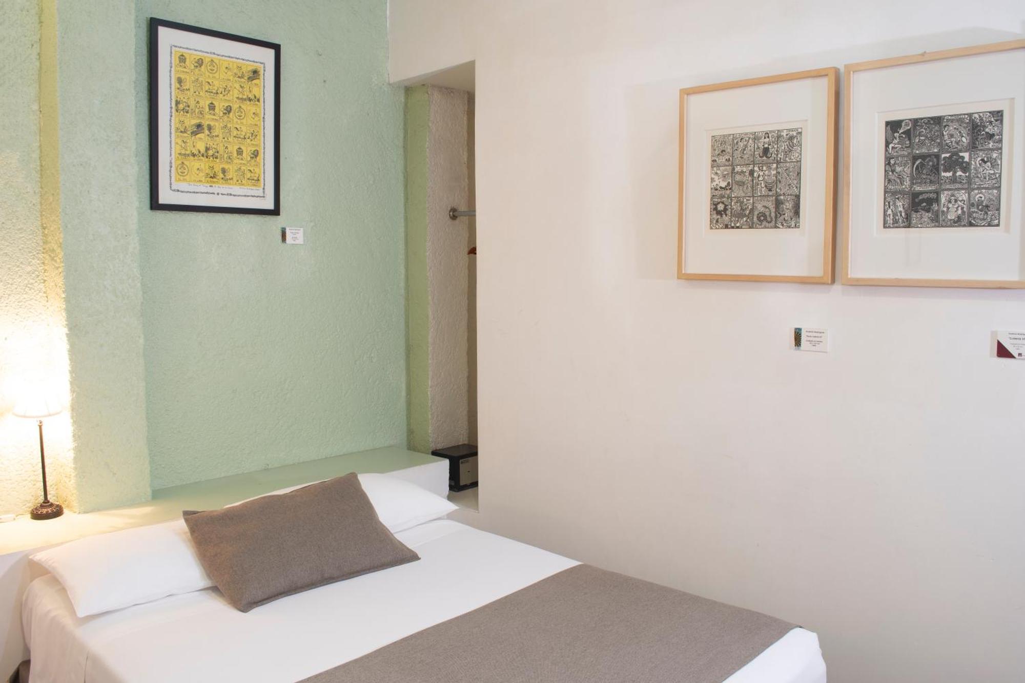 Portico Hotel & Galeria موروليا الغرفة الصورة
