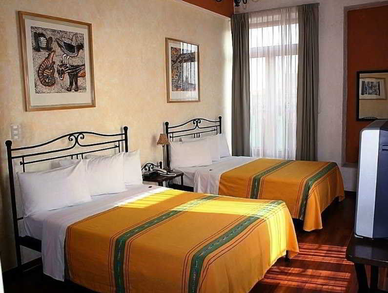 Portico Hotel & Galeria موروليا المظهر الخارجي الصورة